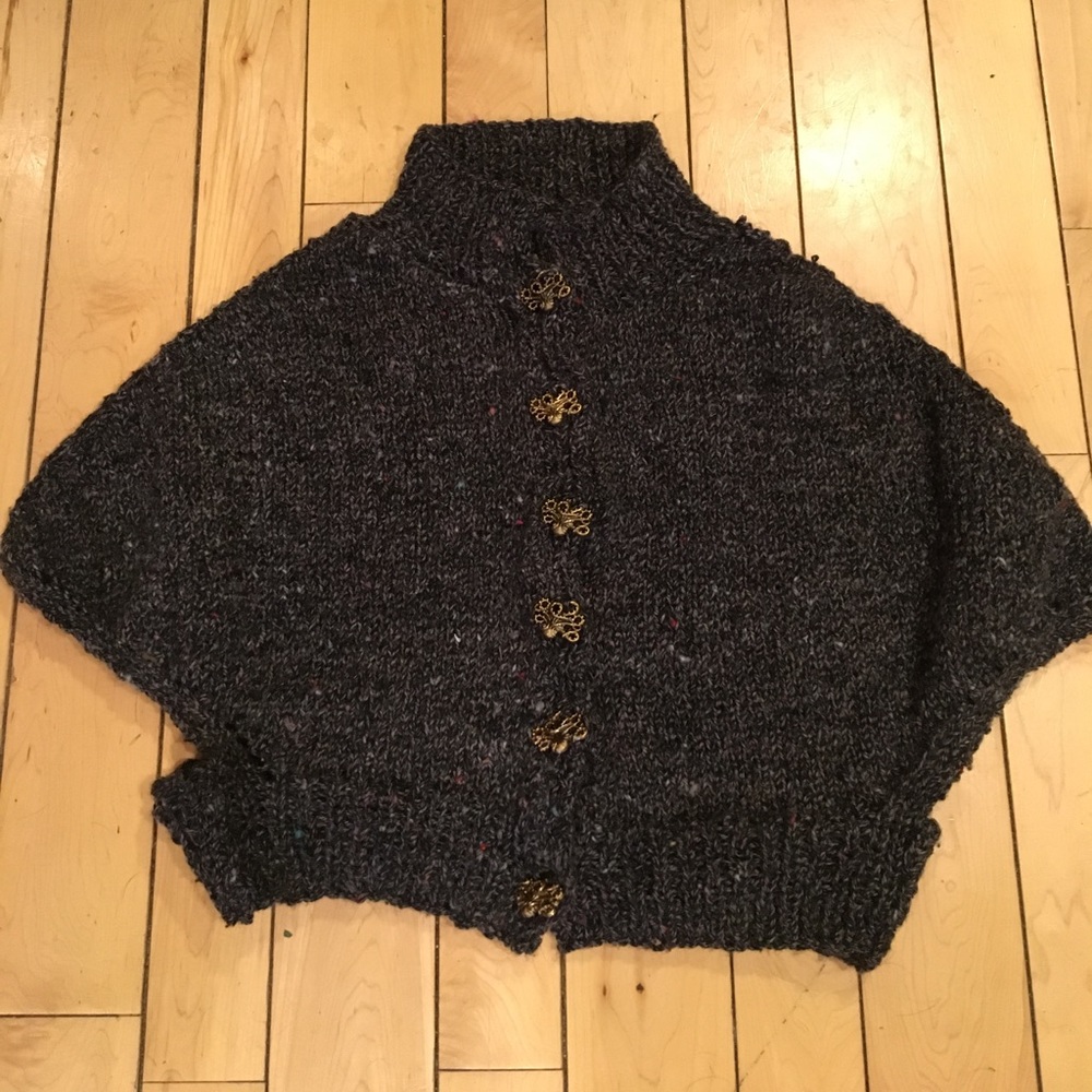 Handmade knit ragg cape